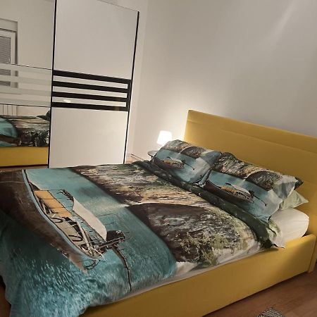 Apartment Пула Екстер'єр фото