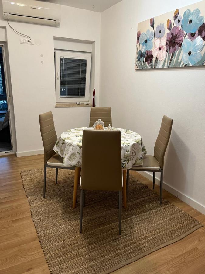 Apartment Пула Екстер'єр фото